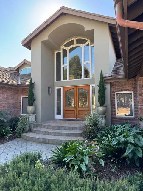 800 Rincon Hill Rd, Carpinteria, CA 93013