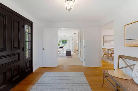 Entry Way - 4155 Venice Ln, Carpinteria, CA 93013 photo 2 of 3