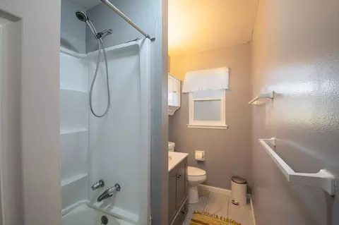 Bath - 348 Coronado Dr, Goleta, CA 93117 photo 3 of 4