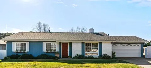 2106 Holly Ln, Solvang, CA 93463