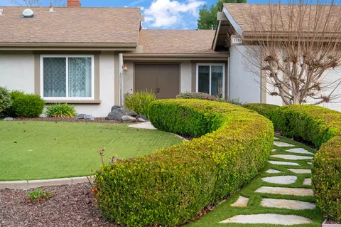 Exterior - 2133 Creekside Dr, Solvang, CA 93463 photo 2 of 11
