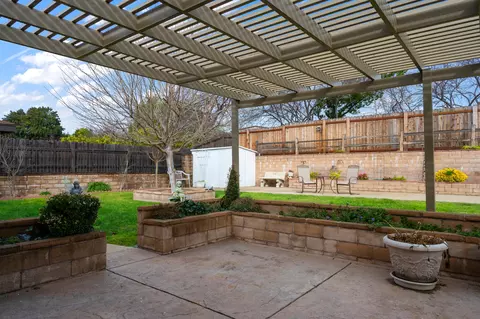 Exterior - 2133 Creekside Dr, Solvang, CA 93463 photo 8 of 11