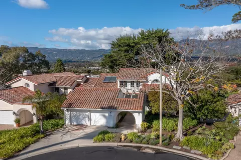 915 Vista De Lejos Dr, Santa Barbara, CA 93110