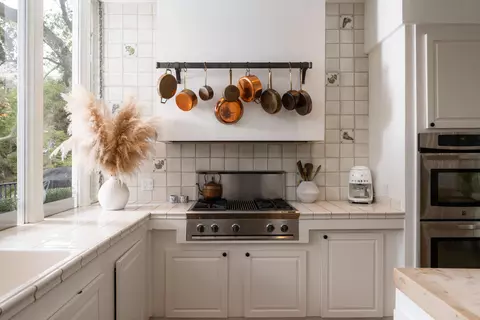 Kitchen - 1107 Clover Ln, Montecito, CA 93108 photo 3 of 4