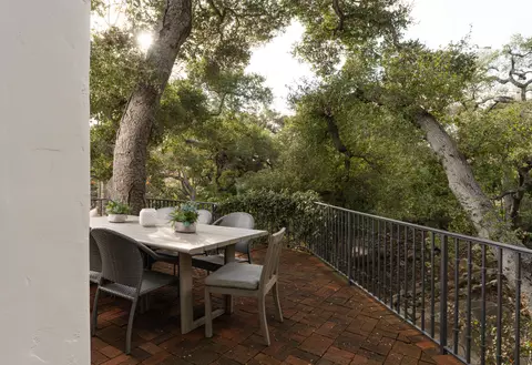 Exterior - 1107 Clover Ln, Montecito, CA 93108 photo 5 of 10