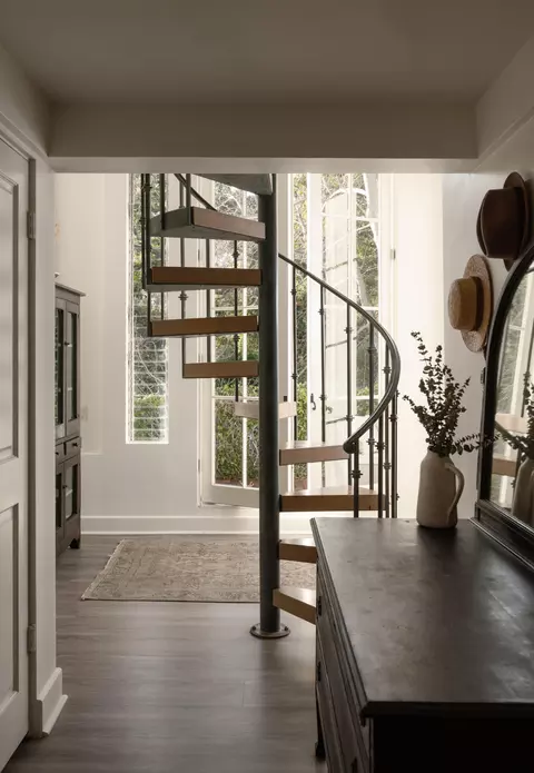 Entry Way - 1107 Clover Ln, Montecito, CA 93108 photo 2 of 5