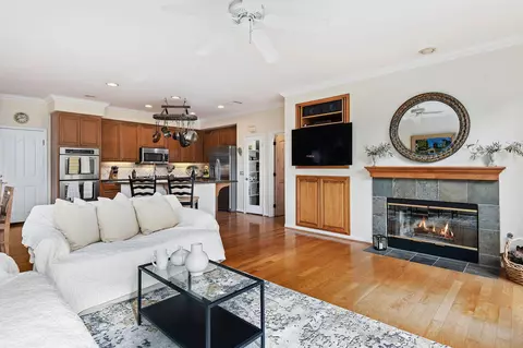 Living - 6871 Shadowbrook Dr, Goleta, CA 93117 photo 7 of 7