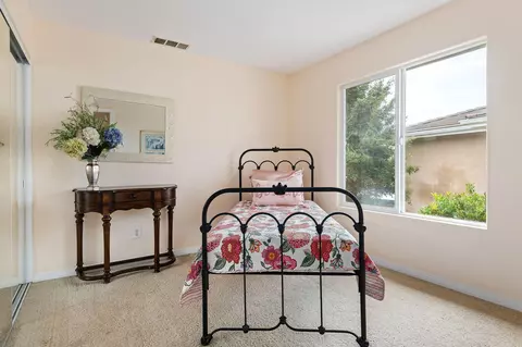 Bedroom - 6871 Shadowbrook Dr, Goleta, CA 93117 photo 3 of 5