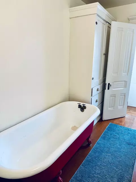 Bath - 370 Main St, Los Alamos, CA 93440 photo 2 of 3