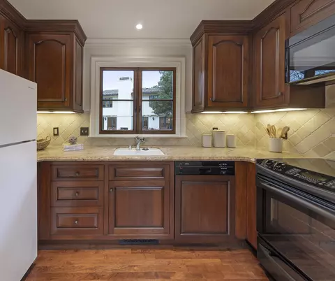 Kitchen - 2267 Featherhill Rd, Montecito, CA 93108 photo 3 of 3