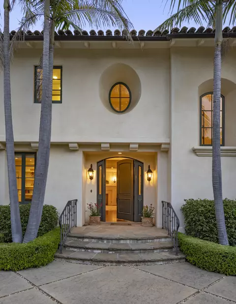 Exterior - 2267 Featherhill Rd, Montecito, CA 93108 photo 2 of 7
