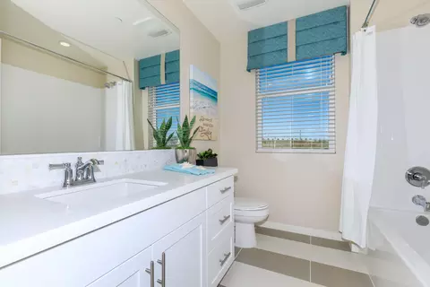 Bath - 725 Winchester Dr, Oxnard, CA 93036 photo 5 of 5