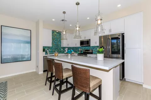 Kitchen - 725 Winchester Dr, Oxnard, CA 93036 photo 1 of 3