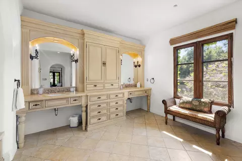 Bath - 2222 E Valley Rd, Montecito, CA 93108 photo 1 of 2