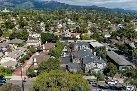 2110 De La Vina St #10, Santa Barbara, CA 93105