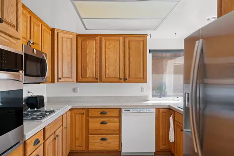 Kitchen - 4412 Aquarius Rd, Lompoc, CA 93436 photo 2 of 6