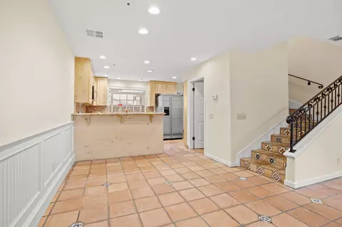 Entry Way - 4228 Carpinteria Ave #2, Carpinteria, CA 93013 photo 1 of 4