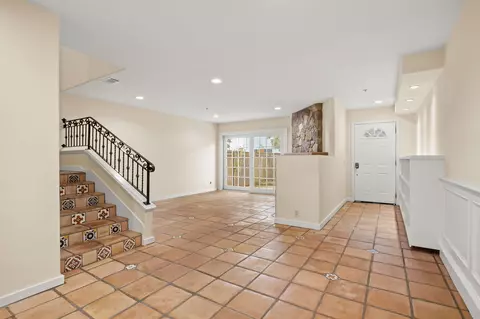 Entry Way - 4228 Carpinteria Ave #2, Carpinteria, CA 93013 photo 2 of 4