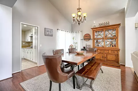 Dining - 2505 Lilac Walk, Oxnard, CA 93030 photo 1 of 4