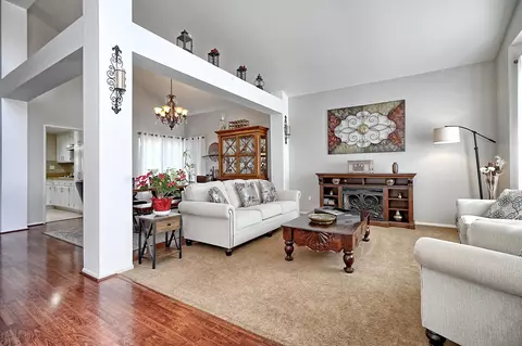 Living - 2505 Lilac Walk, Oxnard, CA 93030 photo 1 of 5