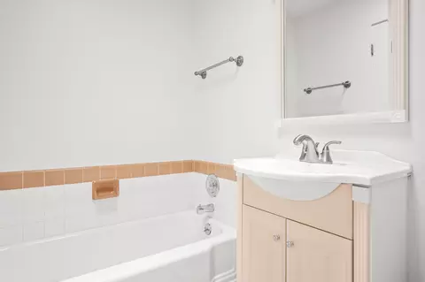 Bath - 295 Antares Ave, Lompoc, CA 93436 photo 3 of 4