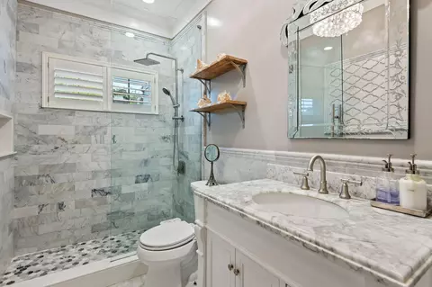 Bath - 5157 Ogan Rd, Carpinteria, CA 93013 photo 4 of 5