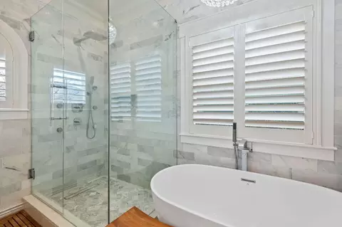 Bath - 5157 Ogan Rd, Carpinteria, CA 93013 photo 2 of 5
