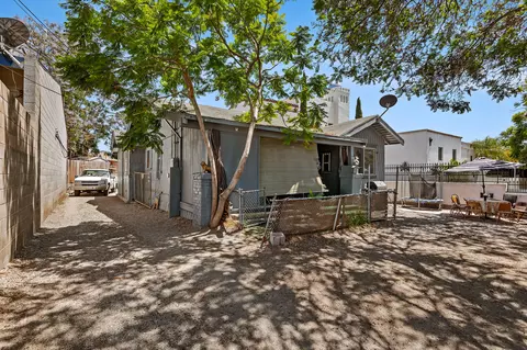 824 E Montecito St, Santa Barbara, CA 93103