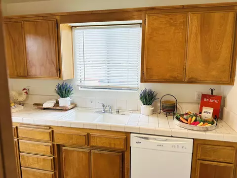 300 N N St, Lompoc, CA 93436 photo 10