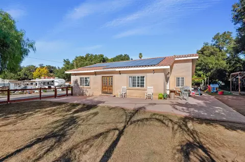 Exterior - 717 W Villanova Rd, Ojai, CA 93023 photo 3 of 8