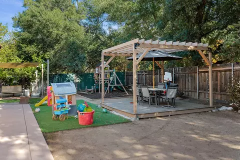 Exterior - 717 W Villanova Rd, Ojai, CA 93023 photo 6 of 8