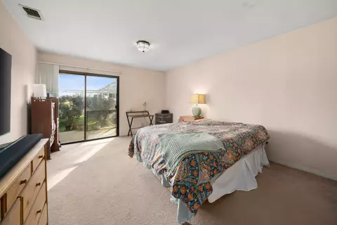 Bedroom - 7595 Feenstra Rd, Paso Robles, CA 93446 photo 3 of 9