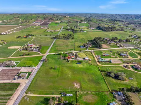 View/Area - 7595 Feenstra Rd, Paso Robles, CA 93446 photo 7 of 11