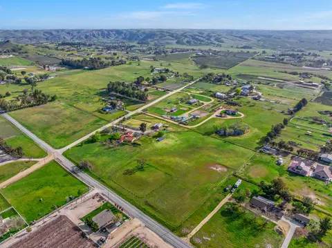 View/Area - 7595 Feenstra Rd, Paso Robles, CA 93446 photo 6 of 11