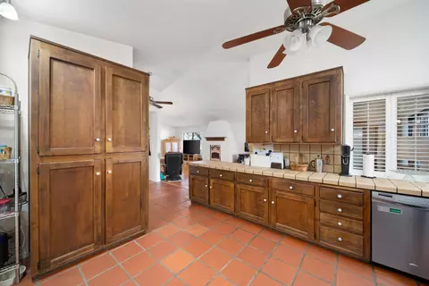 Kitchen - 7595 Feenstra Rd, Paso Robles, CA 93446 photo 3 of 3