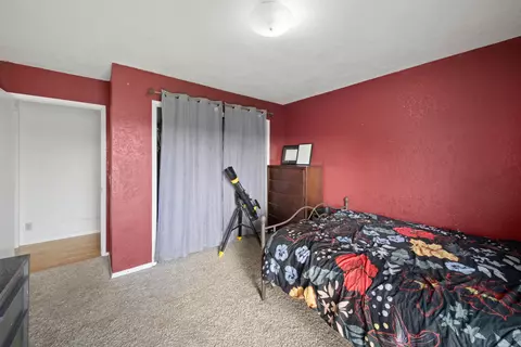 Bedroom - 7595 Feenstra Rd, Paso Robles, CA 93446 photo 7 of 9