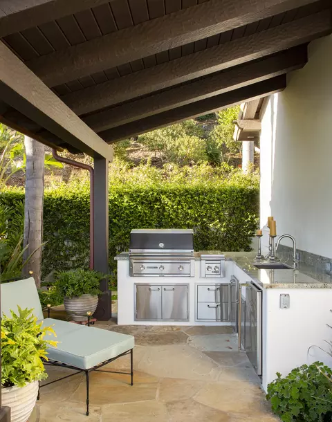 Kitchen - 2220 Bella Vista Dr, Montecito, CA 93108 photo 4 of 5