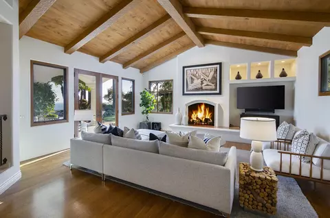 Living - 2220 Bella Vista Dr, Montecito, CA 93108 photo 5 of 8