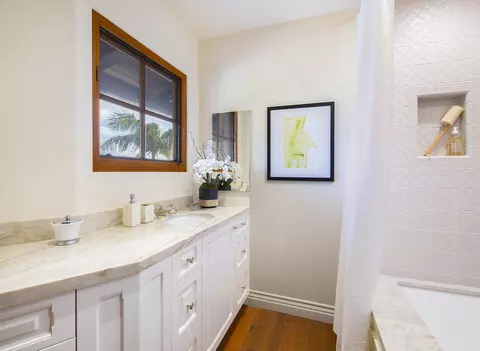 Bath - 2220 Bella Vista Dr, Montecito, CA 93108 photo 3 of 3