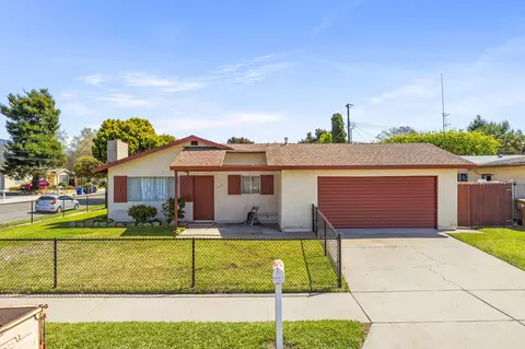 1492 Andrea St, Carpinteria, CA 93013