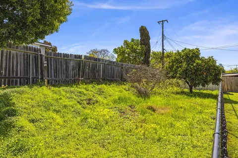 1492 Andrea St, Carpinteria, CA 93013 photo 25