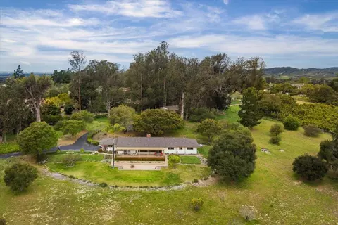1740 Tularosa Rd, Lompoc, CA 93436