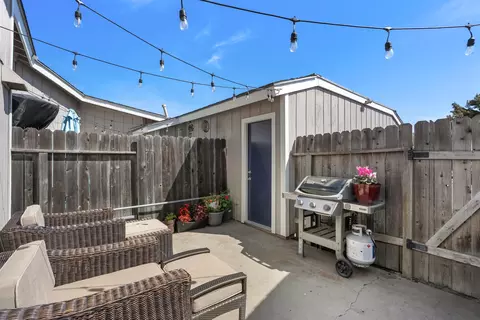 Exterior - 216 N R St, Lompoc, CA 93436 photo 5 of 7