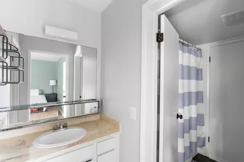 Bath - 216 N R St, Lompoc, CA 93436 photo 4 of 5