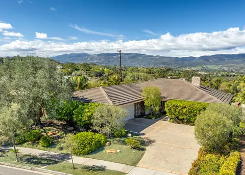1352 Crestline Dr, Santa Barbara, CA 93105