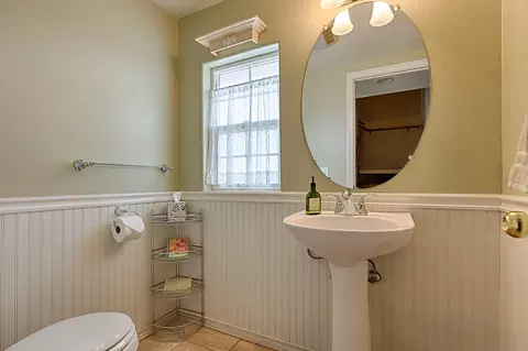 Bath - 619 Central Ave # 2, Buellton, CA 93427 photo 4 of 4