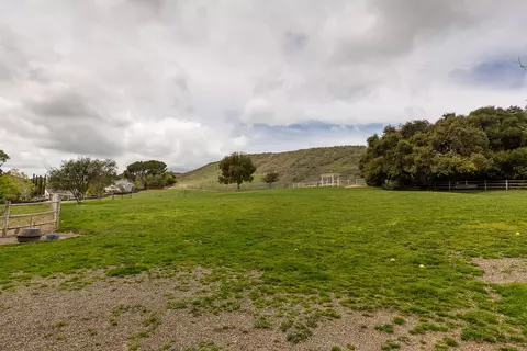 Exterior - 619 Central Ave # 2, Buellton, CA 93427 photo 6 of 6