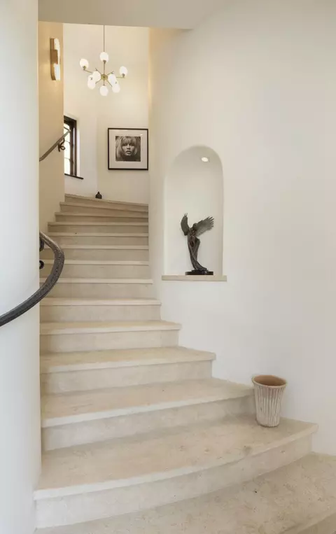 Entry Way - 799 Lilac Dr, Montecito, CA 93108 photo 2 of 4