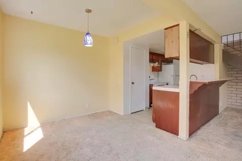 Dining - 5966 Birch St #2, Carpinteria, CA 93013 photo 1 of 1