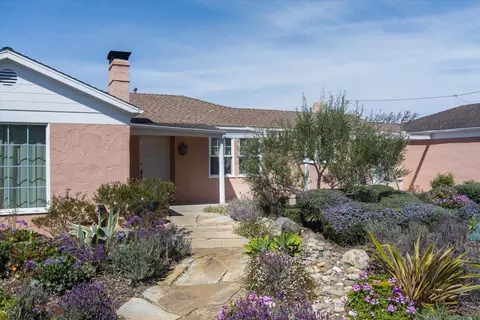 619 W Cypress Ave, Lompoc, CA 93436 photo 3
